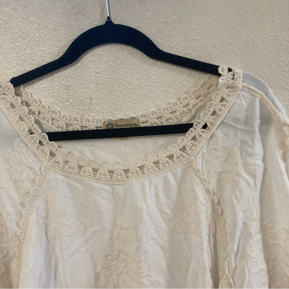 Democracy Women’s Blouse Tunic 3/4 Sleeve Bell Embroidered Boho M Cotton Rayon - Picture 3 of 15